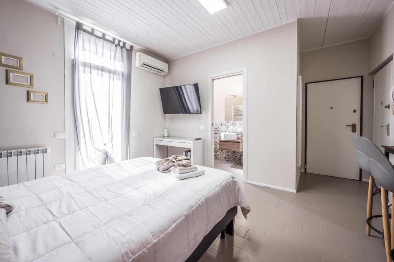 Suite 649 Mono Con Terrazzo مودينا المظهر الخارجي الصورة